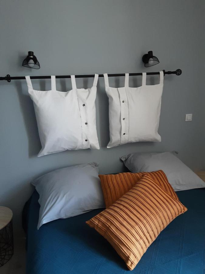 Ferienwohnung La Tourterelle Thaims Exterior foto